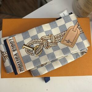 Louis Vuitton head scarf